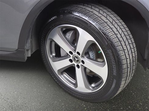 Used 2019 Mercedes-Benz GLC 300 image 34