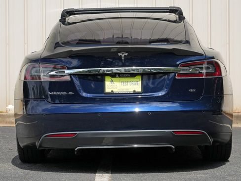 Used 2014 Tesla Model S 85 RWD image 10