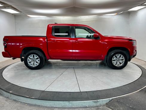 Used 2022 Nissan Frontier SV image 6