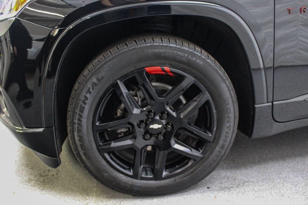 Used 2021 Chevrolet Traverse Premier w/ Redline Edition AWD/4WD image 10