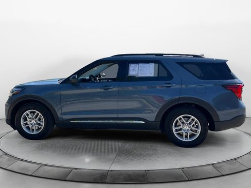 Used 2025 Ford Explorer Active RWD image 4