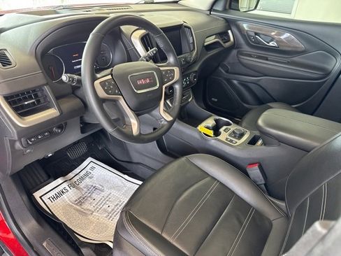 Used 2023 GMC Terrain Denali image 9