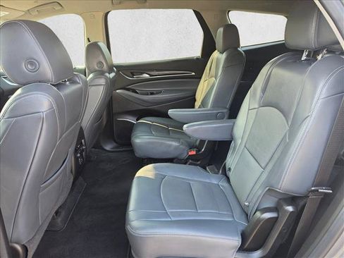 Used 2019 Buick Enclave Essence AWD/4WD image 18