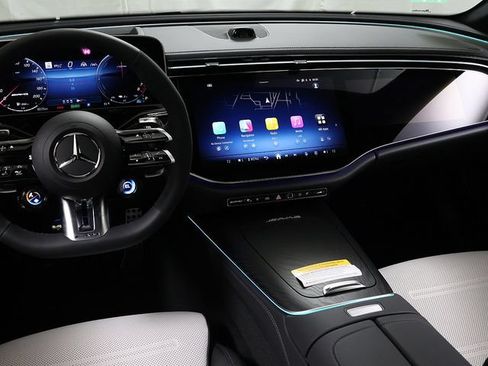 New 2026 Mercedes-Benz E 53 AMG e 4MATIC Sedan image 18
