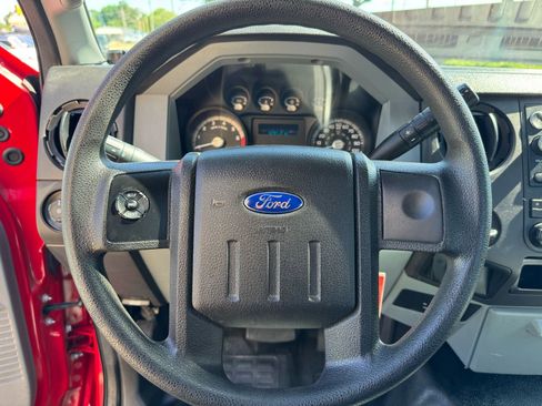 Used 2015 Ford F250 XL RWD image 14