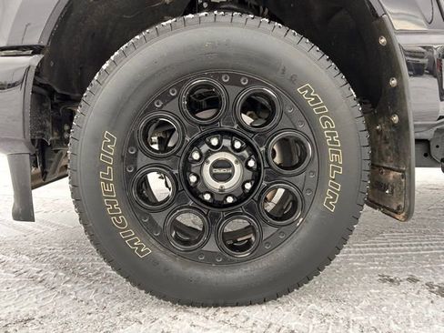 Used 2025 Ford F350 Lariat w/ Black Appearance Package AWD/4WD image 14