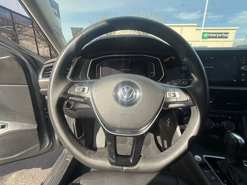 Used 2020 Volkswagen Jetta SEL Premium image 14