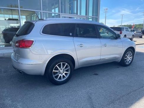 Used 2017 Buick Enclave Leather FWD image 2