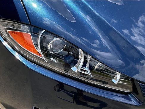 Used 2013 Jaguar XF RWD image 27