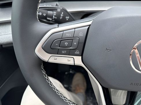 New 2026 Volkswagen Tiguan S image 19