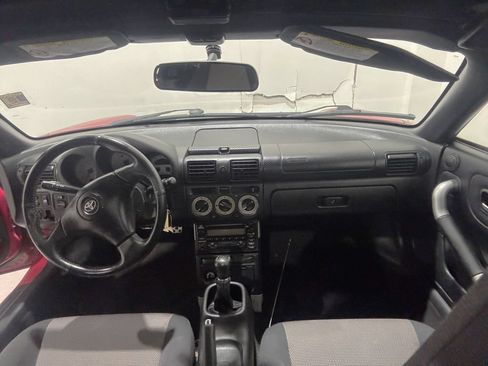 Used 2001 Toyota MR2 RWD image 3