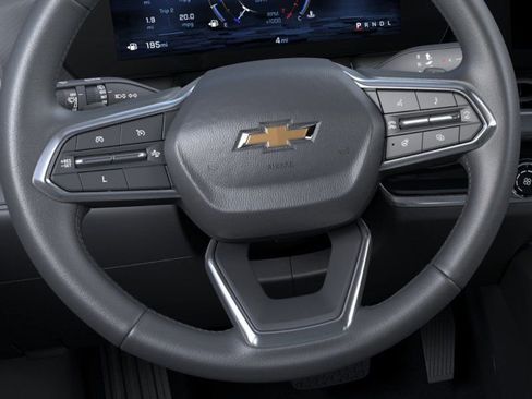 New 2025 Chevrolet Equinox LT w/ Safety and Technology Package image 19