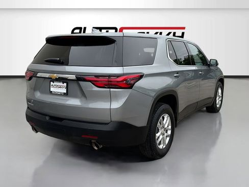 Used 2023 Chevrolet Traverse LS w/ LPO, Cargo Package FWD image 7