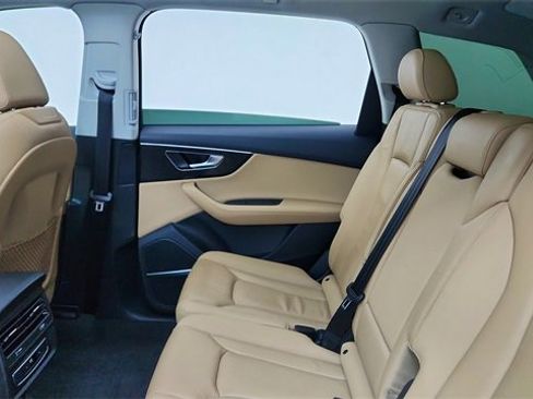 Used 2023 Audi Q7 2.0T Premium Plus w/ Premium Plus Package image 32