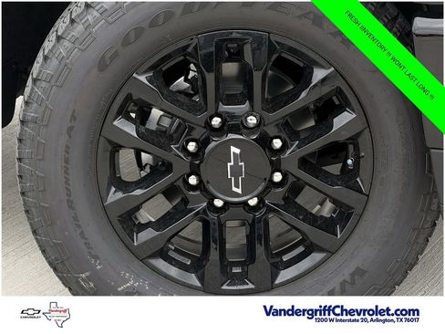 New 2026 Chevrolet Silverado 2500 Custom w/ Custom Value Package AWD/4WD image 9
