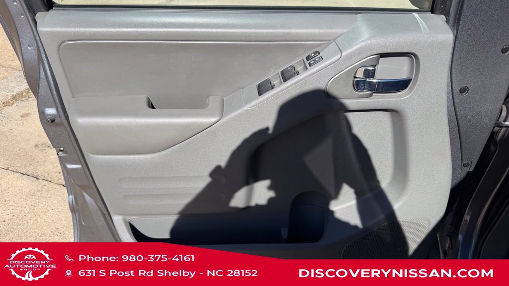 Used 2019 Nissan Frontier SL AWD/4WD image 10