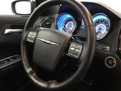Used 2013 Chrysler 300 S w/ Luxury Group AWD/4WD image 31