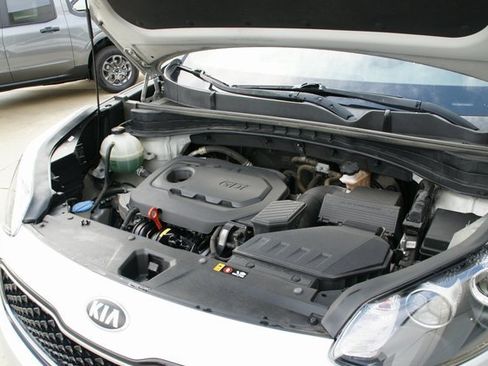 Used 2019 Kia Sportage LX w/ LX Popular Package image 10