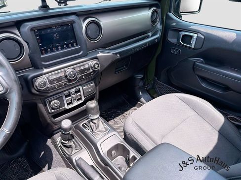 Used 2021 Jeep Wrangler Unlimited Sport AWD/4WD image 28