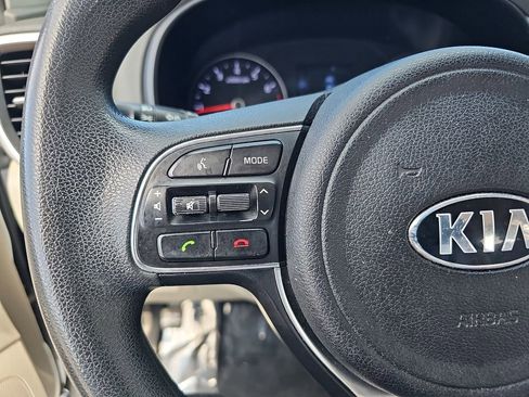 Used 2018 Kia Sportage LX FWD image 16
