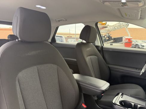 Used 2025 Hyundai Ioniq 5 SE RWD image 40