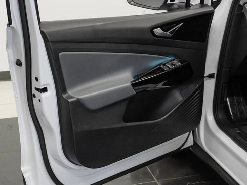 Used 2021 Volkswagen ID.4 Pro w/ ID.4 Protection Package image 41