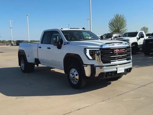 New 2026 GMC Sierra 3500 Pro w/ Convenience Package AWD/4WD image 3