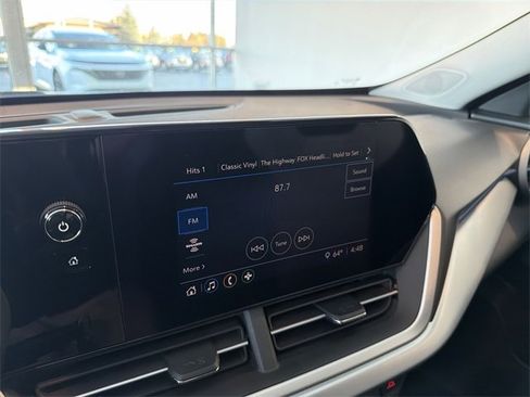 Certified 2025 Chevrolet Trax LS image 23