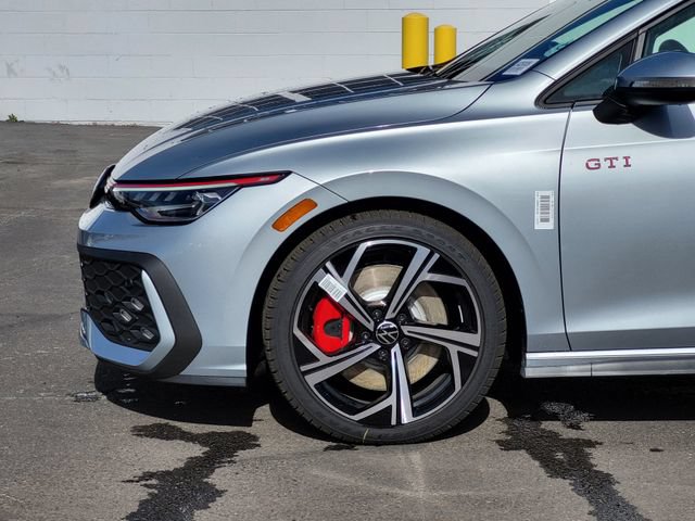 New 2026 Volkswagen GTI SE FWD image 2