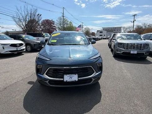 New 2026 Buick Encore GX Preferred w/ Comfort Package FWD image 2