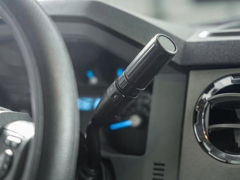 Used 2014 Ford F250 XLT w/ Snow Plow Prep Package image 31