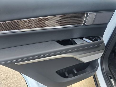 New 2026 Cadillac Vistiq Luxury AWD/4WD image 15