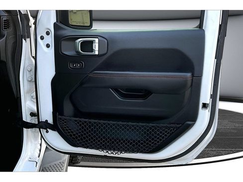Used 2018 Jeep Wrangler Unlimited Rubicon AWD/4WD image 48