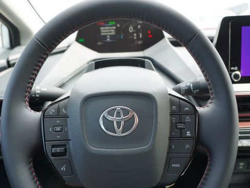 New 2026 Toyota Prius SE image 24