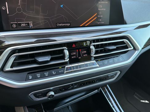 Used 2021 BMW X5 xDrive45e w/ M Sport Package AWD/4WD image 19