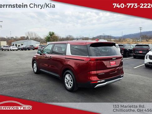Used 2024 Kia Carnival LX image 5