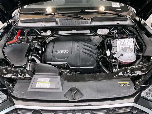Certified 2025 Audi Q5 2.0T Premium Plus w/ Premium Plus Package AWD/4WD image 30