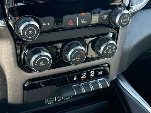 New 2026 RAM 1500 Express AWD/4WD image 25
