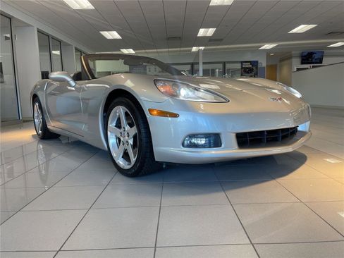 Used 2006 Chevrolet Corvette Convertible w/ Preferred Equipment Group RWD image 7