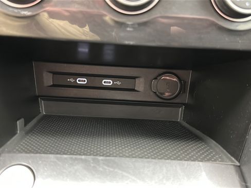 Used 2022 Volkswagen Tiguan S FWD image 22