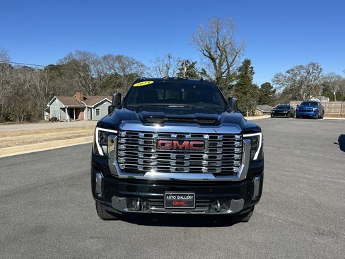 Certified 2024 GMC Sierra 2500 Denali image 2