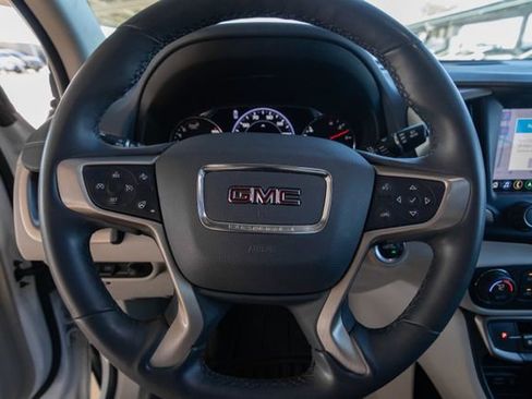 Used 2023 GMC Terrain Denali w/ Denali Premium Package image 10