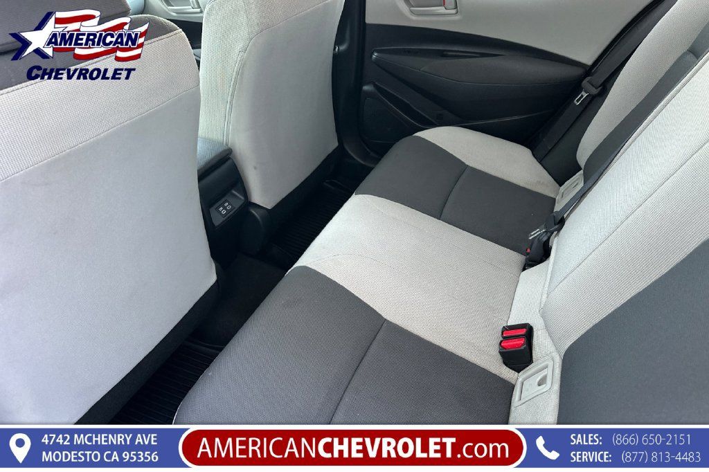 Used 2025 Toyota Corolla LE FWD image 15