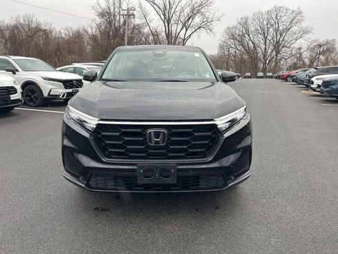 Used 2023 Honda CR-V LX image 3