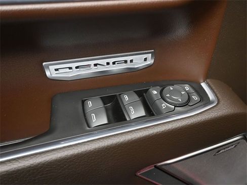 Used 2023 GMC Sierra 1500 Denali image 13