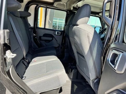 New 2025 Jeep Gladiator Sport image 20