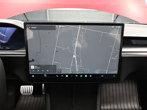 Used 2021 Tesla Model S Plaid image 30