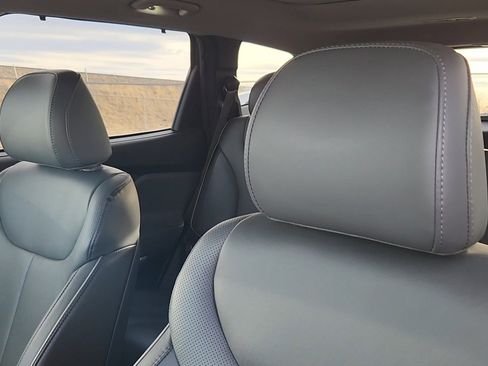 Used 2023 Hyundai Santa Fe Limited image 10