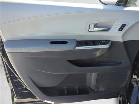 Certified 2021 Toyota Sienna Limited image 10
