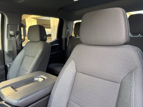 Used 2024 Chevrolet Silverado 1500 LT image 10